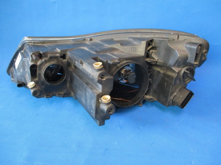 PHARE AVANT AVANT DROITE SKODA OCTAVIA II LIFT 1Z1941016F EUROPE