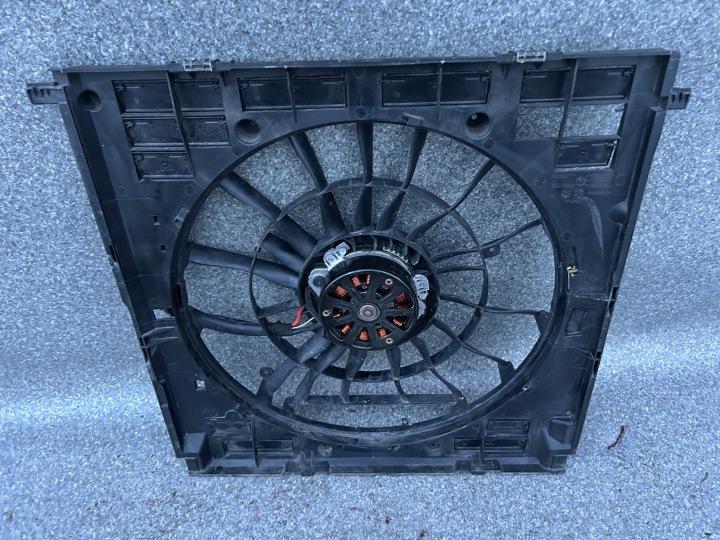 VENTILATEUR BMW X5 X6 X7 X5M X6M G05 G06 G07 8697886