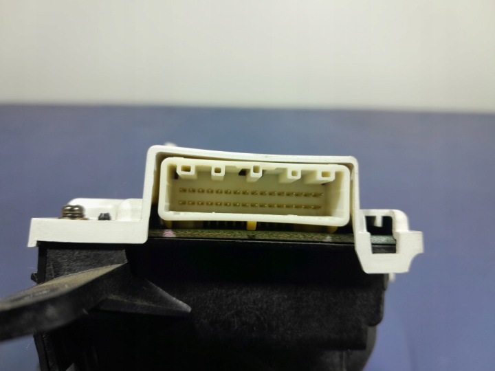 TOYOTA PRIUS II 03- COMPTEUR TABLEAU DE BORD EUROPE 83800-47251-B
