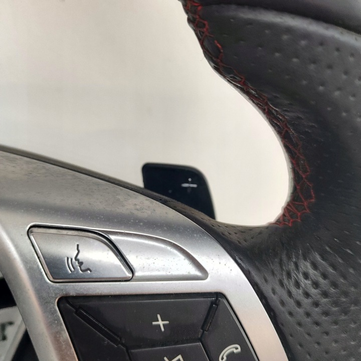 MERCEDES-BENZ A W176 2015 VOLANT