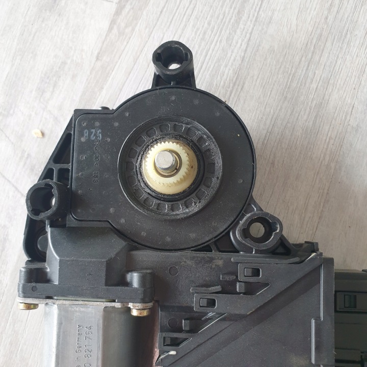 PETIT MOTEUR VITRES DROIT ARRIÈRE PORSCHE CAYENNE 7L5 02-