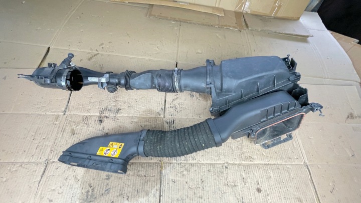 MERCEDES GLA X156 156 1.6 CGI CHÂSSIS FILTRE AIR CONDUIT D'AIR TUYAU ADMISSION
