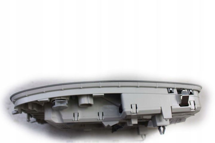 AUDI Q2 Q3 AMPOULE PLAFONNIERS 81A947135F 81A 947 135 F ÉCLAIRAGE CABINES ET