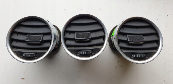 GRILLE ADMISSION AIR SEAT EXEO 2008- 3R0