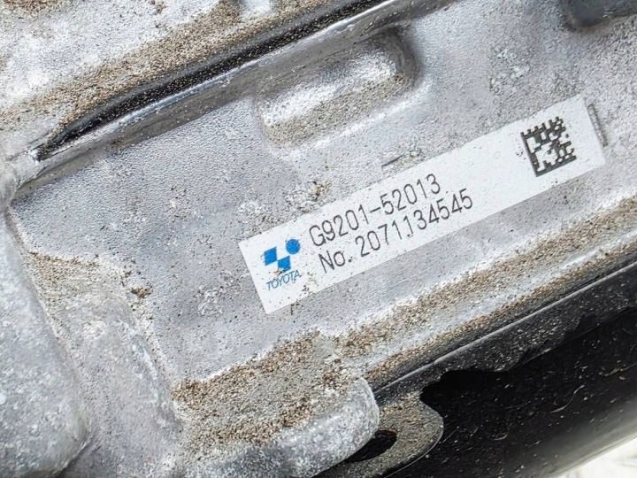 INWENTER TOYOTA YARIS (_P13_) G920052033 1.5L HYBRID 54KW 2019