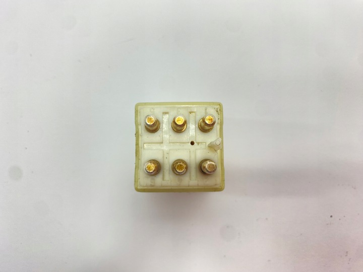 RELAIS MERCEDES W124 0015427819 W126 R129 W140 898135 12V 40A