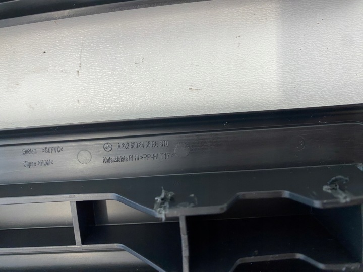 BAGUETTES SEUIL REVÊTEMENT MERCEDES AVEC W222 LONG 2226808235 222680835