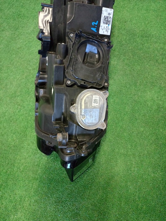 PHARE AVANT GAUCHE VW GOLF SPORTSVAN LIFT COMPLET LED