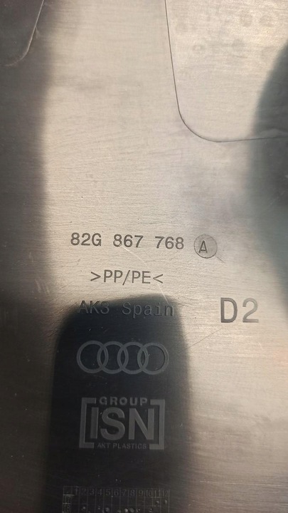 82G867768A AUDI A1 PROTECCIÓN DE SOPORTE DERECHA PARTE TRASERA 82G867768A 