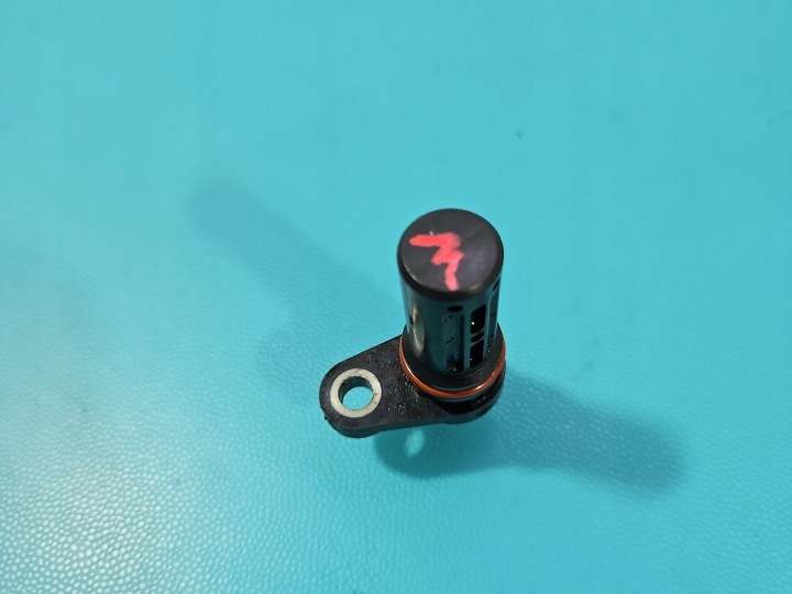 CAPTEUR POSITION ARBRE VILEBREQUIN HONDA ACCORD VII 02-08 J5T30172