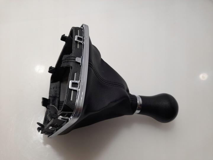 POMMEAU DE VITESSE CARTER CHANGEMENTS VITESSE AUDI OE 8V0711184