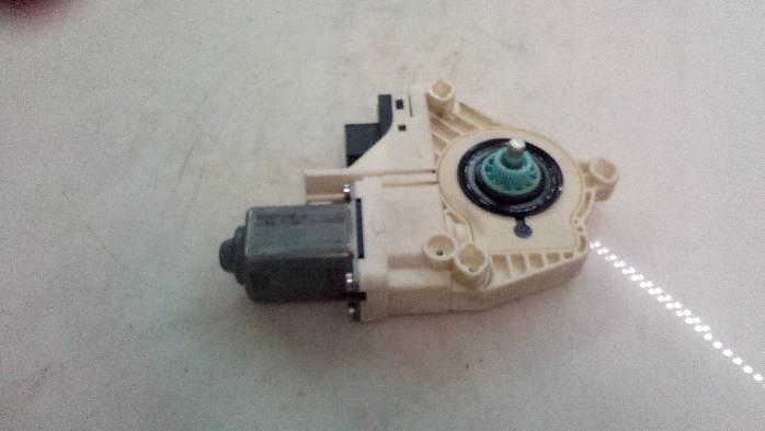 PETIT MOTEUR VITRES GAUCHE ARRIÈRE AUDI A6 C6 4F0959801A