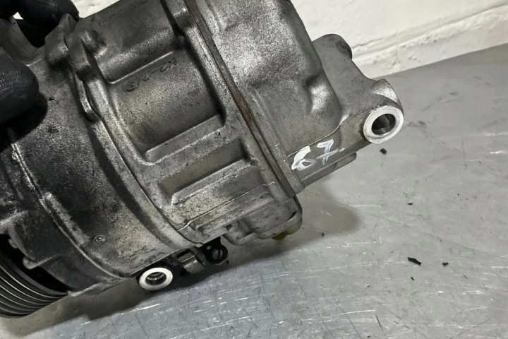 COMPRESSEUR DE CLIMATISATION BMW 5 (E60) 6980085 3.0L GASOLINE 225KW 2008