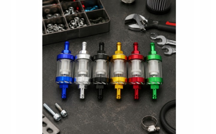 FILTRE CARBURANTS INLINE AVEC METALOWYMI EMBOUTS FILTRE CARBURANTS VERS MOTOCYCLETTE AVEC KROCCAMI SUR TUYAU