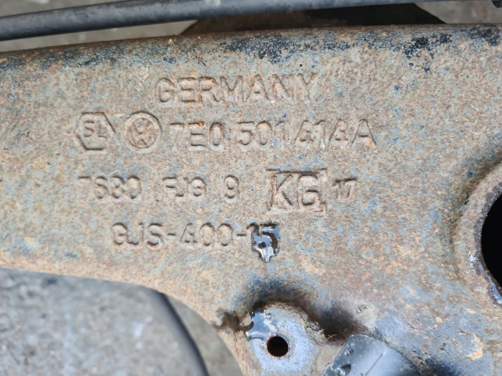 VW T6 TRANSPORTER 2.0TDI SUSPENSION ARRIÈRE 7E0501413A 7E0501414A BRAS DE SUSPENSION GAUCHE DROIT