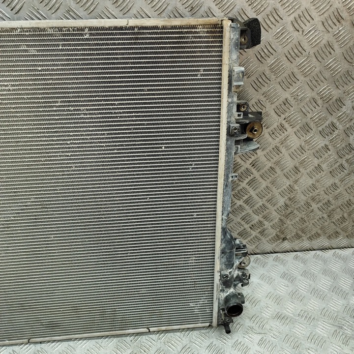 TOYOTA LAND CRUISER _J15_ RADIATEUR SYSTÈMES REFROIDISSEMENT 2019 16550-11020