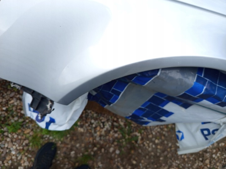 AUDI A4 B7 04- AILE DROIT AVANT LY7W