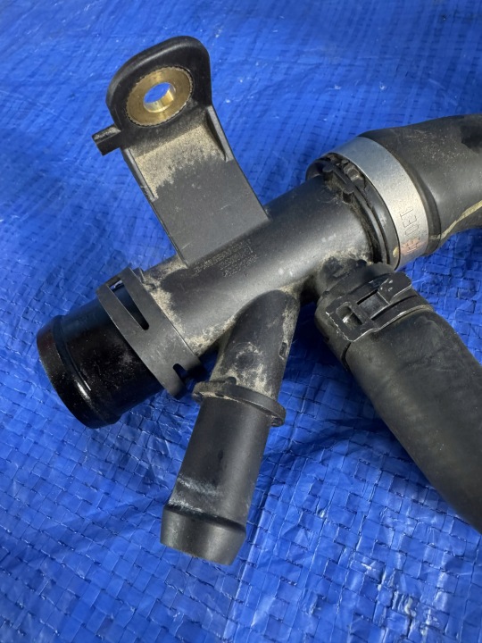 CONDUITES DE DÉRIVATION TUYAU EAU FORD TRANSIT CONNECT II LIFT MK2 1.0 KV61-8B273-FD