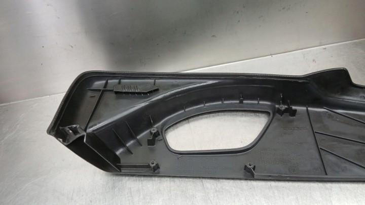 PROTECTION SIÈGES DROIT AVANT VOLVO S80 II V70 III 39892975