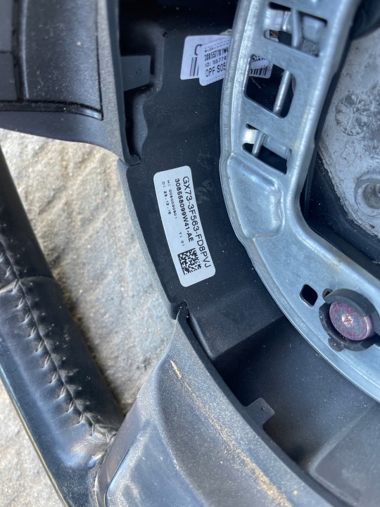 VOLANT MULTIFONCTION JAGUAR XE X760 GX73-3F563-FD