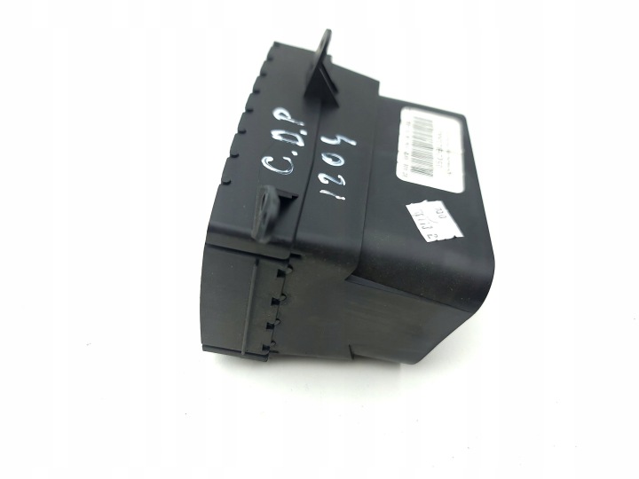 CHRYSLER GRAND VOYAGER V 2009 DROITE CENTRAL CONDUIT D'AIR TABLEAU DE BORD INSTRUMENTATION