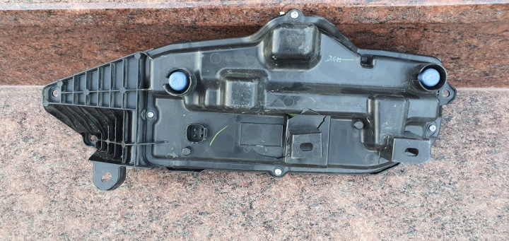 TOYOTA YARIS CROSS PHARES ANTIBROUILLARD PHARE VERS CONDUITE DIURNE FJD LED CLIGNOTANT GAUCHE
