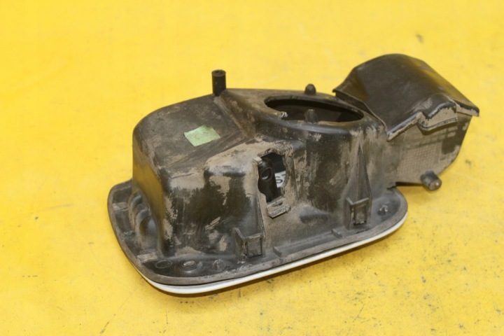 CLAPET GOULOTTE DE REMPLISSAGE CARBURANTS 8200383466 CLIO III