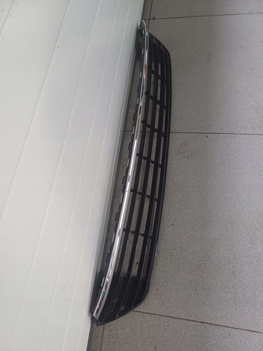 GRILLE PARE-CHOCS CENTRALE VW GOLF 7 VII 5GE GTE 5GE853677 5GE853671
