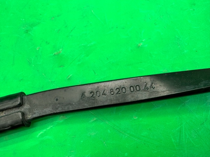 BRAS ESSUIE-GLACES GAUCHE A2048200044 MERCEDES C CLASSE W204 S204 07- EUROPE