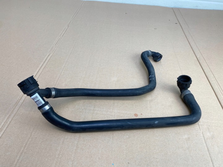 FIL EAU TUYAU BMW E90 E91 E92 2.0D N47 BRIDE RADIATEUR 1437865