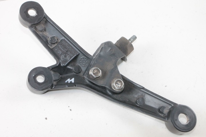 KTM DUKE 125 17-23 LAPY MOTEUR POIGNÉE FIXATION