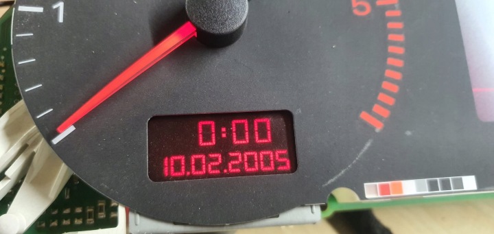 AUDI A4 B7 COMPTEUR COMPTEUR VERS TDI MONITEUR UK 8E0920951E 30-2