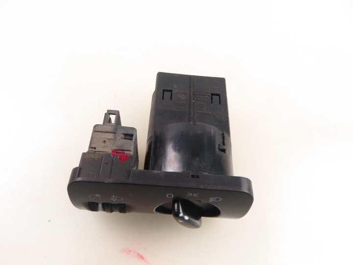 COMMUTATEUR FEUX SEAT LEON I TOLEDO II 1M1941531K