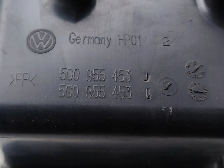 VW GOLF RÉSERVOIR LIQUIDE VERS LAVE-GLACES VITRES AVANT AVANT 2013