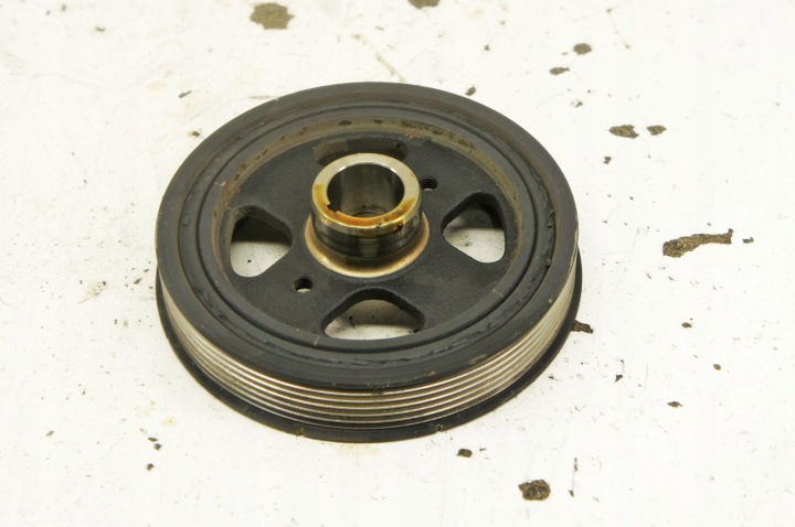 SX298 TOYOTA COROLLA E21 XII 1.6I KOLO POULIE AR
