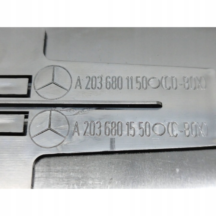 2002 MERCEDES-BENZ C W203 CHANGEUR DISQUES CD/DVD A2036801550