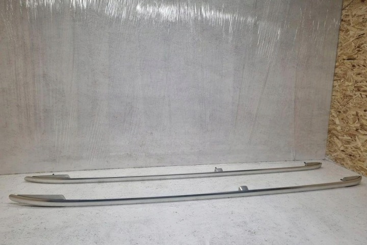 ARRIÈRE GAUCHE MANIVELLE PLAFONNIERS VW TOURAN (1T1, 1T2) 1T0860034F 2.0L DIESEL