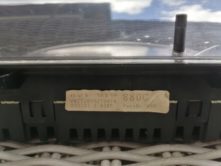 SKODA FABIA 1 I 98-08 COMPTEUR TABLEAU DE BORD COMPTE-TOURS OE 6Y1919880C