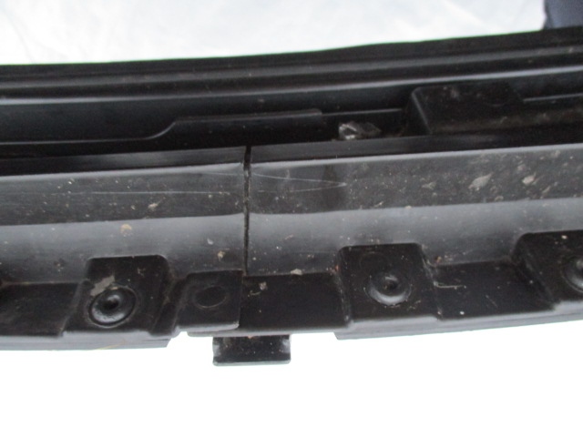 RENAULT MODUS DOUBLURE DE PASSAGE DE ROUE SUPÉRIEUR 8200213680
