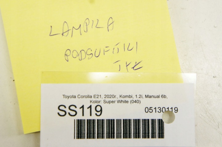 SS119 TOYOTA COROLLA E21 XII AMPOULE PLAFONNIERS ARRIÈRE