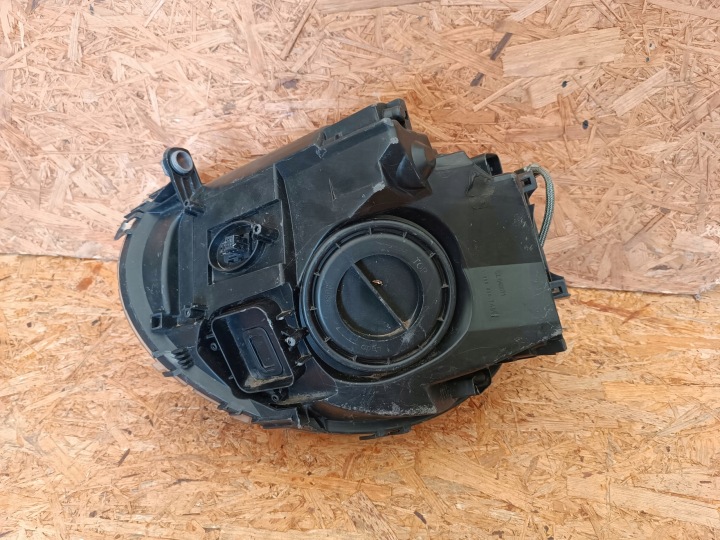 PHARE DROIT AVANT EUROPE XÉNON MINI COOPER II CLUBMAN AVEC R55 R56 162705-00