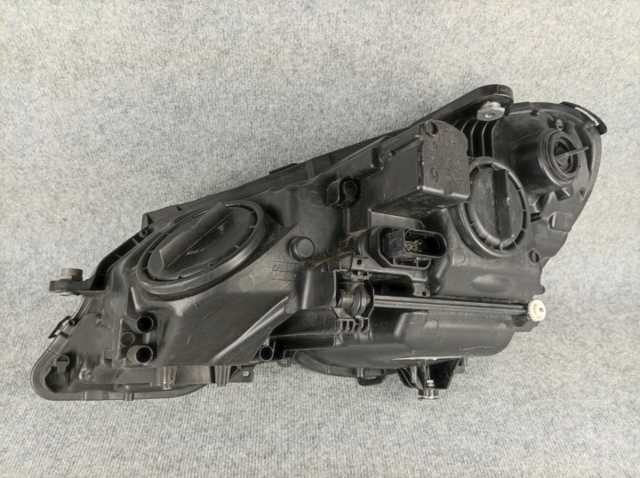 HELLA 1EL 010 800-021 PROJECTEUR