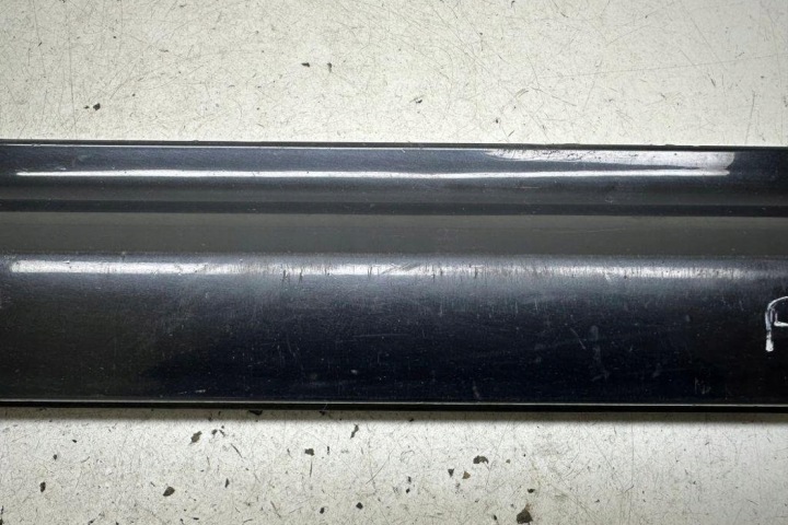 MOULURE ARRIÈRE DROITS PORTES AUDI 4E0853969 4.0L DIESEL 2005