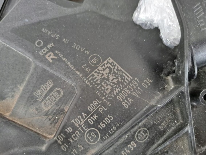 AUDI Q2 81A941033 81A941034 PHARE DROITE GAUCHE
