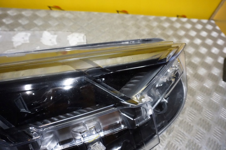 FORD MUSTANG MACH-E LIFT 2024 2025 PROJECTEUR PHARE COMPLET LED DROITE USA