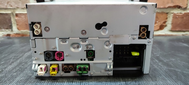 MERCEDES W204 RADIO CD NAVIGATION A2049006009