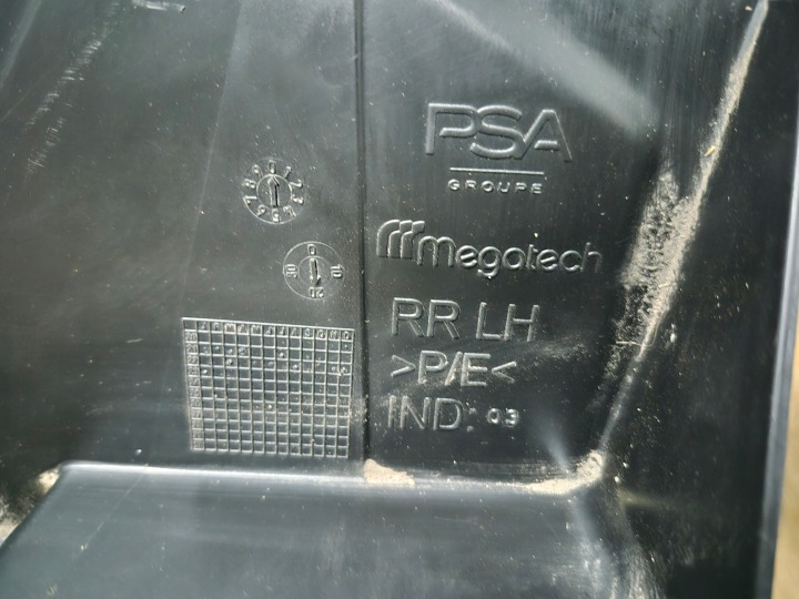 OPEL ASTRA GAUCHE HAYON 21R-- PASSAGE DE ROUE ARRIÈRE ARRIÈRE GAUCHE