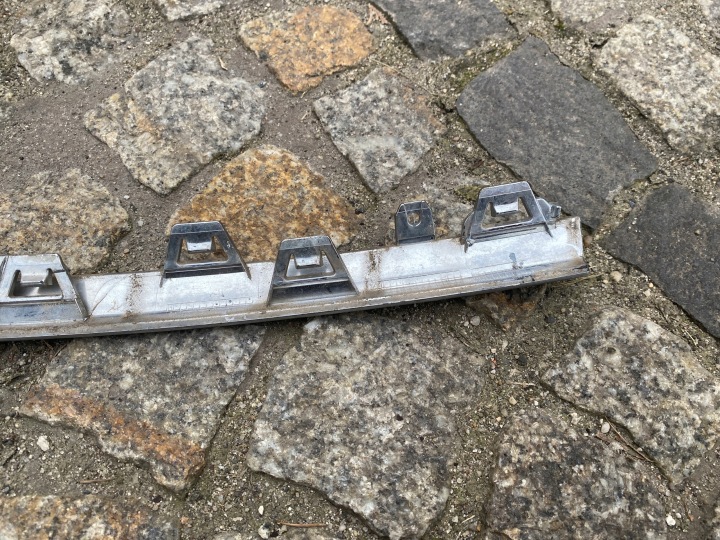 VW TRANSPORTER T6 7E5 MOULURE CHROME GRILLE AVANT 7E5853765A ORIGINAL