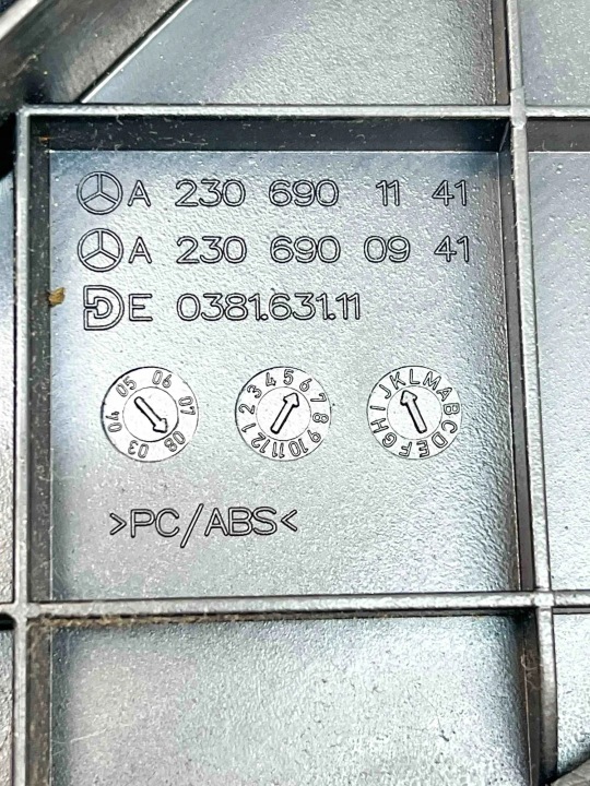 AUTRE PIÈCES COUVERCLES DE COFFRE MERCEDES-BENZ SL (R230) A2306900941 32395111 5.5L