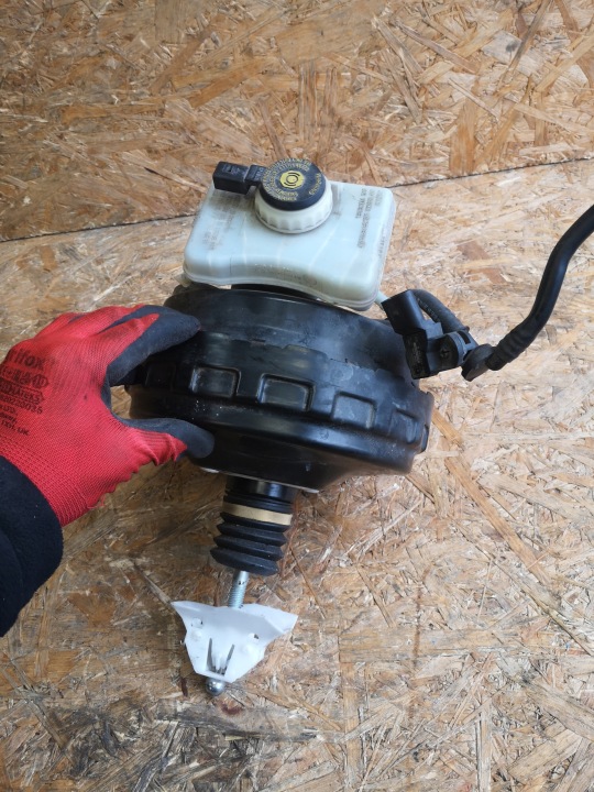 AUDI Q5 8R SERVO FREIN 8R0612103H
